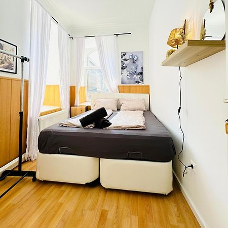 Comfy Rooms In A Shared Apt, 8Min To Rathausplatz Wiedeń Zewnętrze zdjęcie